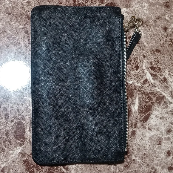 Sondra Roberts Flexible Leather Wristlet in Black - Picture 2 of 4